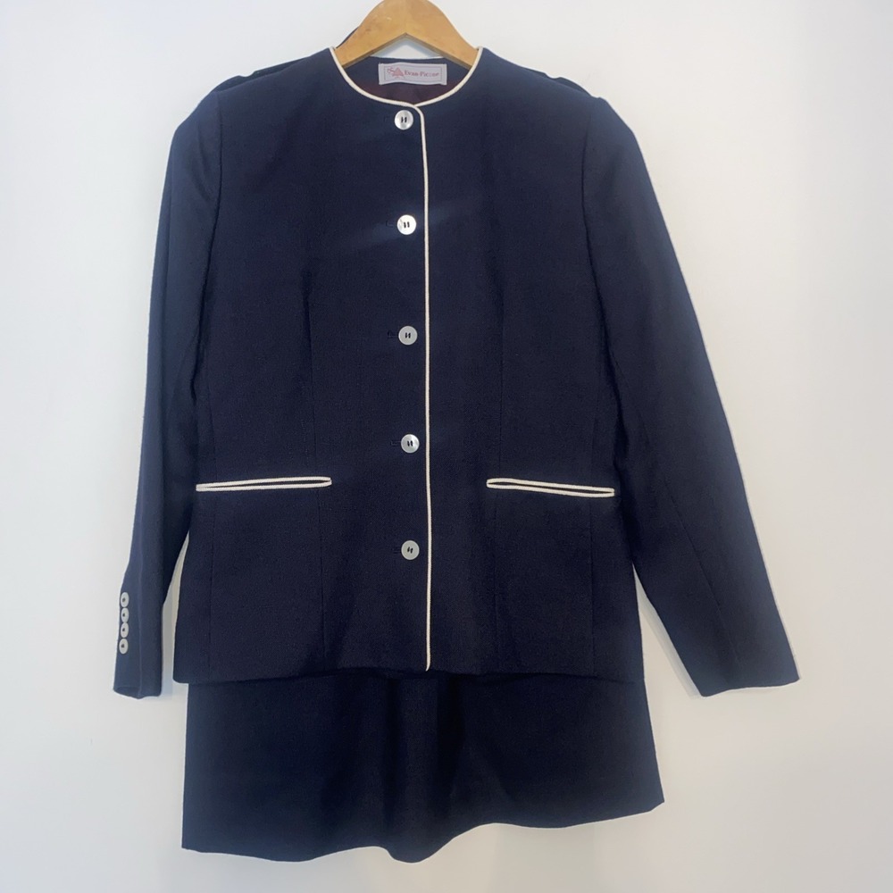 Vintage‎ Evan Picone Navy White Trim Skirt Suit Set ILGWU Chanel Style 90s